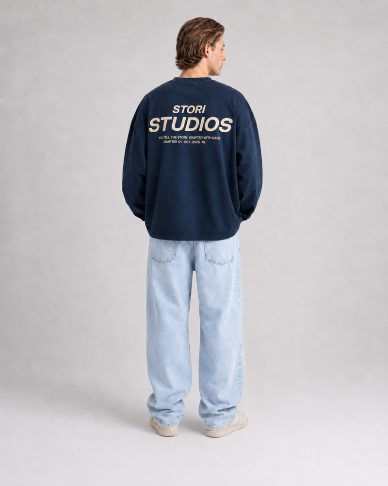 On model — navy back