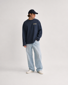 Minimal Longsleeve Navy — worn front
